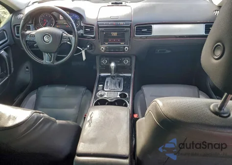 2016 Volkswagen Touareg Sport from USA, damaged, VIN WVGEF9BP9GD003254